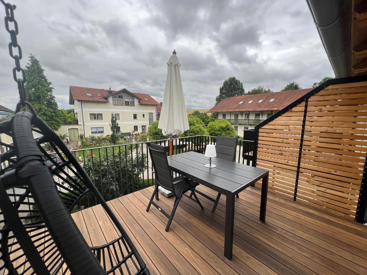 Gut Schwarz-N Hof Ferienwohnungen Bad Griesbach  Exteriör bild